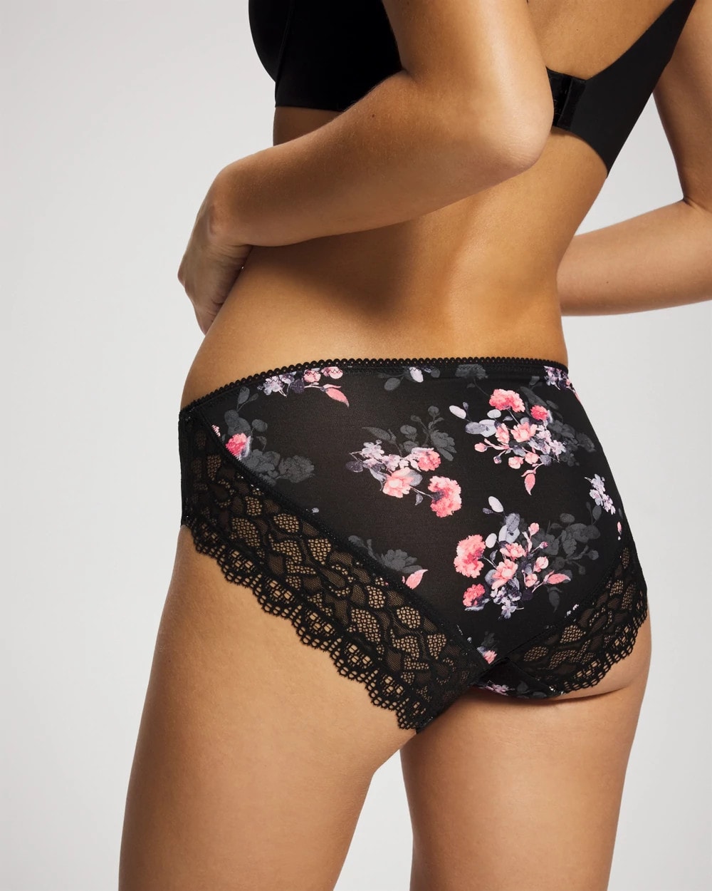 Soma Lace Hipster