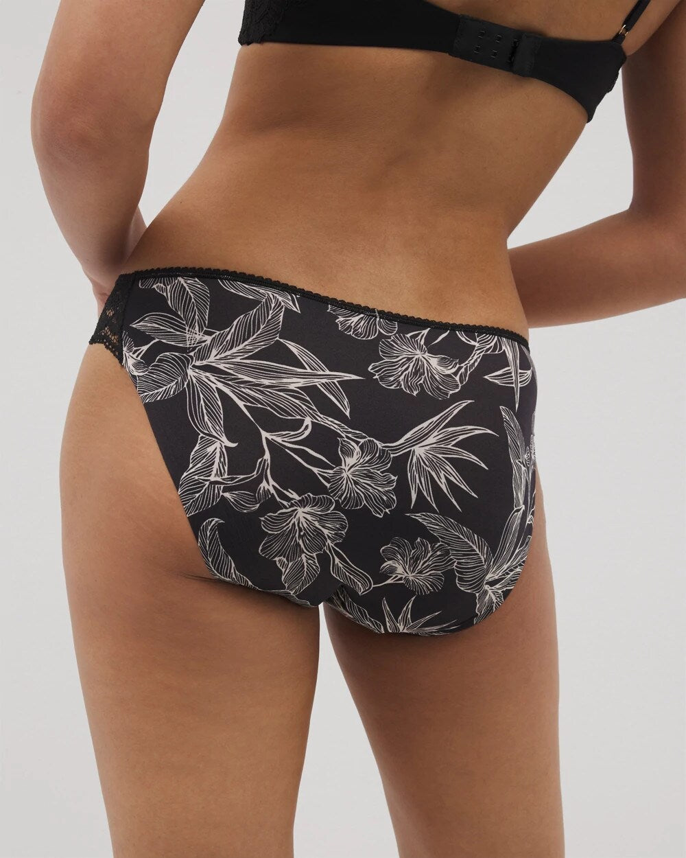 Soma Edge Bikini Panty with Lace