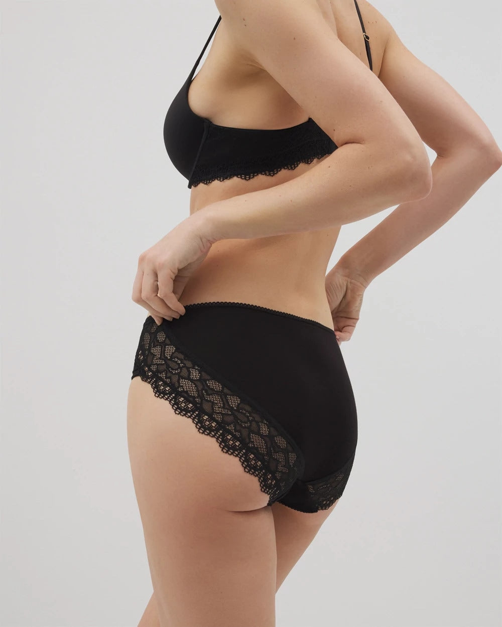 Soma Lace Hipster