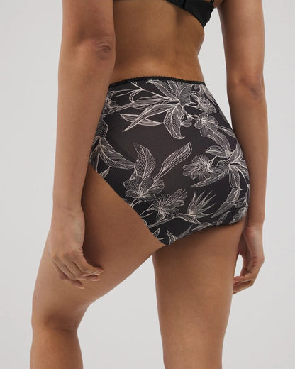 Soma Vanishing Edge Microfiber Modern Brief Panty with Lace