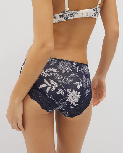 Soma Embraceable Hipster Panty Crochet Lace