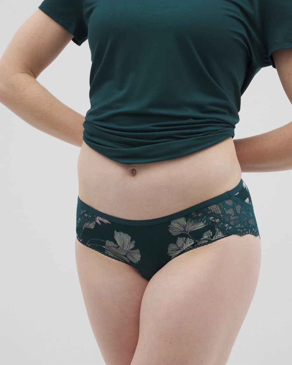Soma Hipster Panty with Enchanting Lace