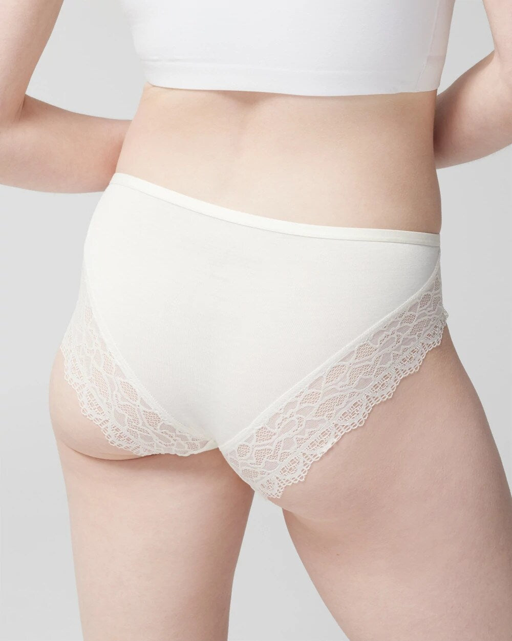 Soma Hipster Panty with Enchanting Lace