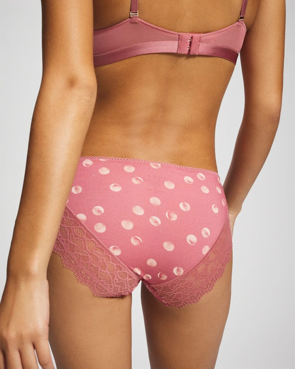 Soma Lace Hipster