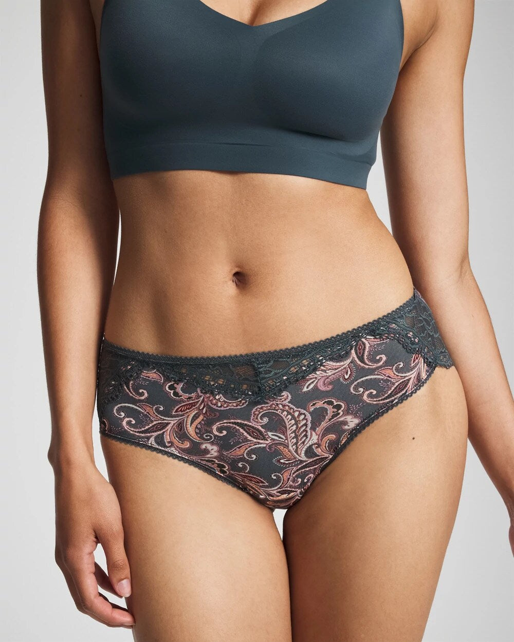 Soma Lace Hipster