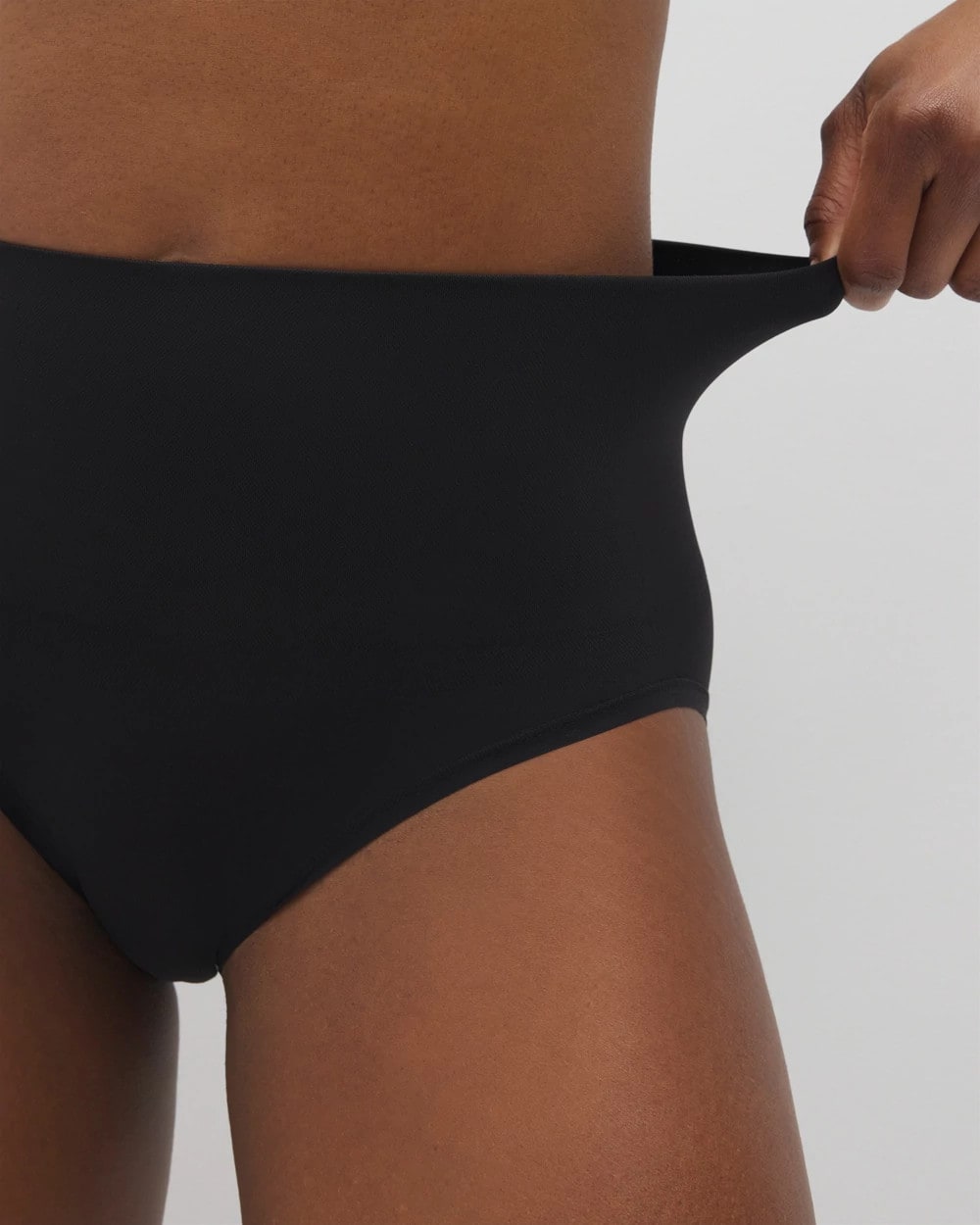 Soma Mid-Level Shaping Seamless Brief